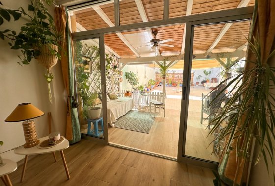 Resale - Apartment / flat - Torrevieja - Center