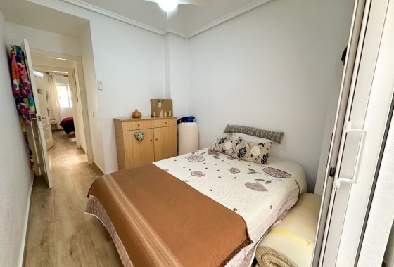 Resale - Apartment / flat - Torrevieja - Center