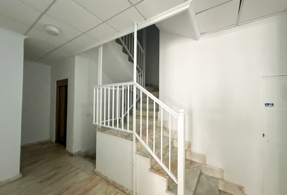 Resale - Apartment / flat - Torrevieja - Center