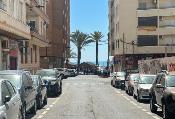 Resale - Apartment / flat - Torrevieja - Center