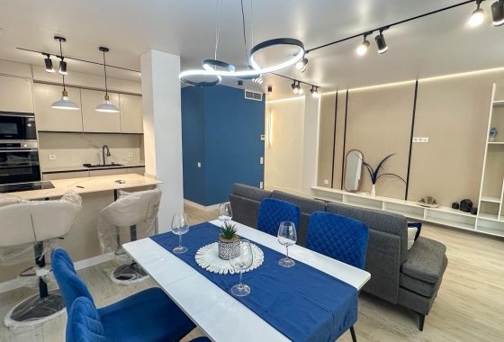Resale - Apartment / flat - Torrevieja - Playa Los Naufragos