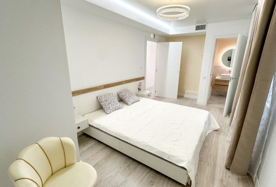 Resale - Apartment / flat - Torrevieja - Playa Los Naufragos