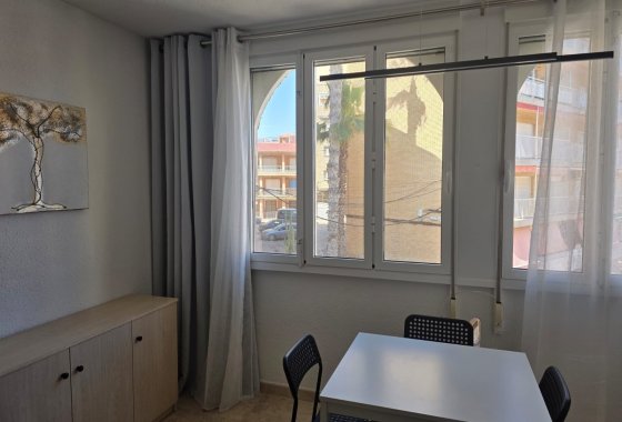 Reventa - Apartamento / piso - La Mata - Playa
