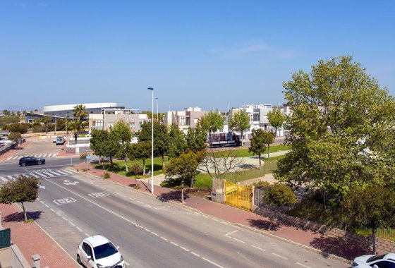 Reventa - Adosado - Torrevieja - Aguas Nuevas