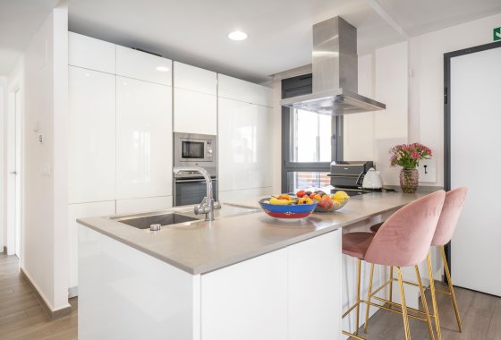 Resale - Villa - Torrevieja