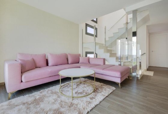 Resale - Villa - Torrevieja