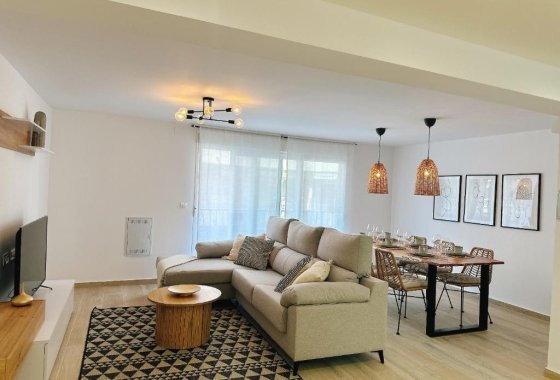 Resale - Apartment / flat - Torrevieja - Playa del Cura