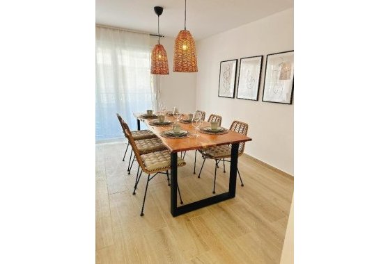 Resale - Apartment / flat - Torrevieja - Playa del Cura