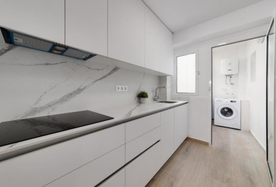 Resale - Apartment / flat - Torrevieja - Playa del Cura
