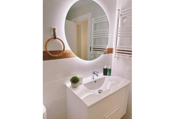 Resale - Apartment / flat - Torrevieja - Playa del Cura