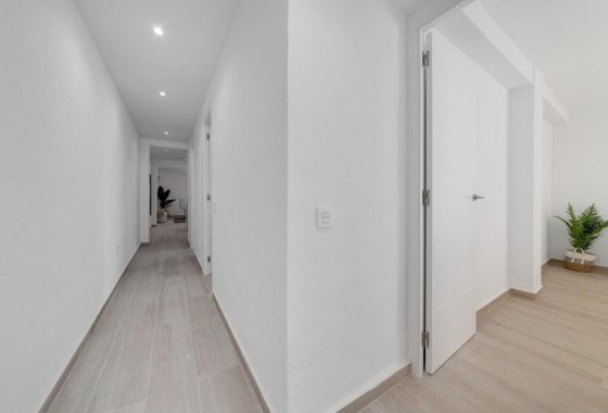 Resale - Apartment / flat - Torrevieja - Playa del Cura