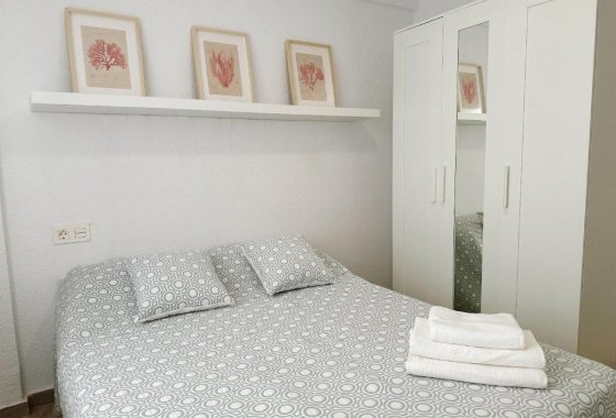 Resale - Apartment / flat - Torrevieja - Playa del Cura