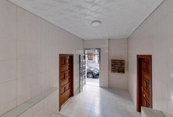 Resale - Apartment / flat - Torrevieja - Playa del Cura
