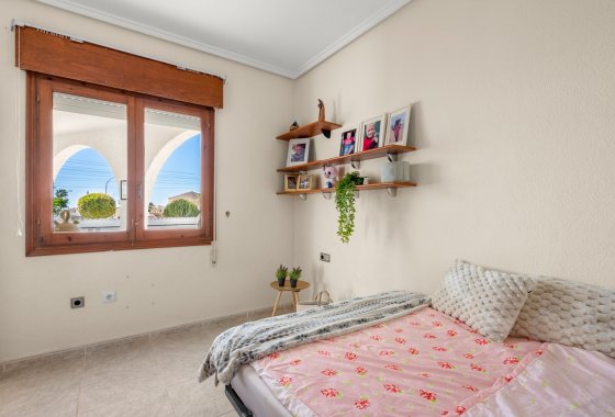 Återförsäljning - Villa - Ciudad Quesada