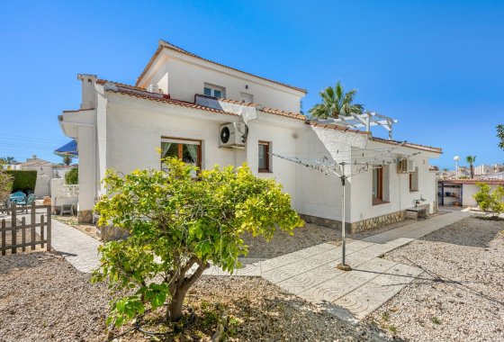 Återförsäljning - Villa - Ciudad Quesada