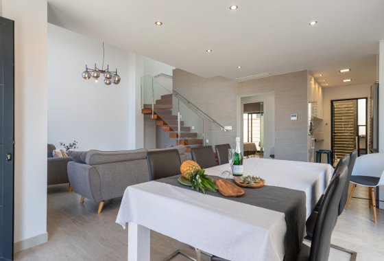 Återförsäljning - Villa - Ciudad Quesada