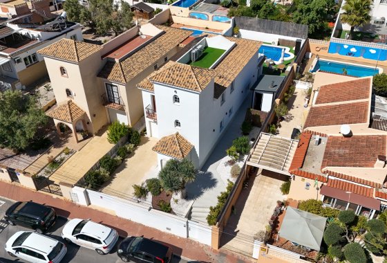 Resale - Villa - Los Balcones