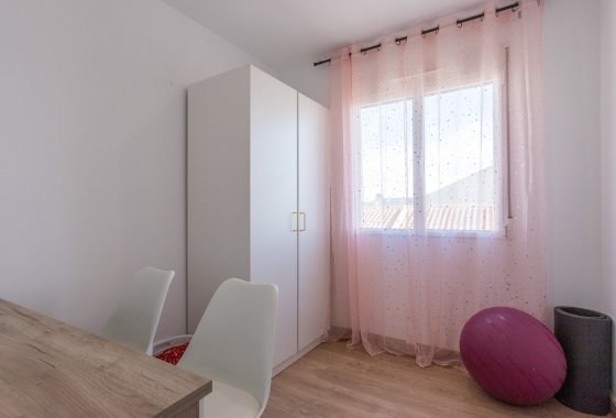 Resale - Villa - Los Balcones