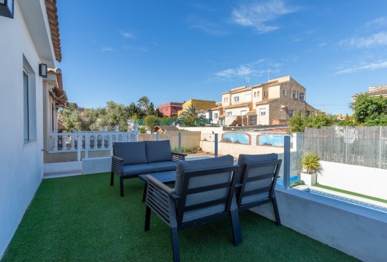 Resale - Villa - Los Balcones
