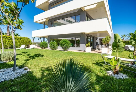 Reventa - Apartamento / piso - Las Colinas Golf - LAS COLINAS GOLF RESORT