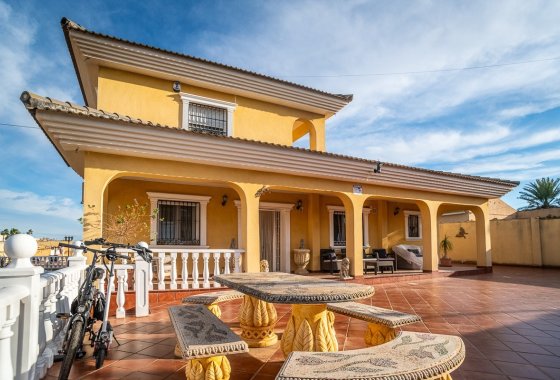 Reventa - Villa - Torrevieja - LOS BALCONES - LOS ALTOS
