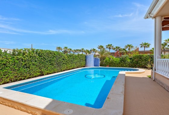 Reventa - Villa - Torrevieja - La Mata