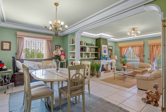 Reventa - Villa - Torrevieja - La Mata