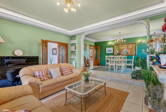 Reventa - Villa - Torrevieja - La Mata