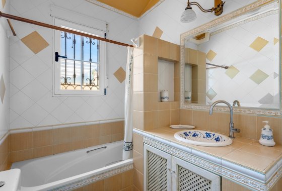 Reventa - Villa - Torrevieja - La Mata