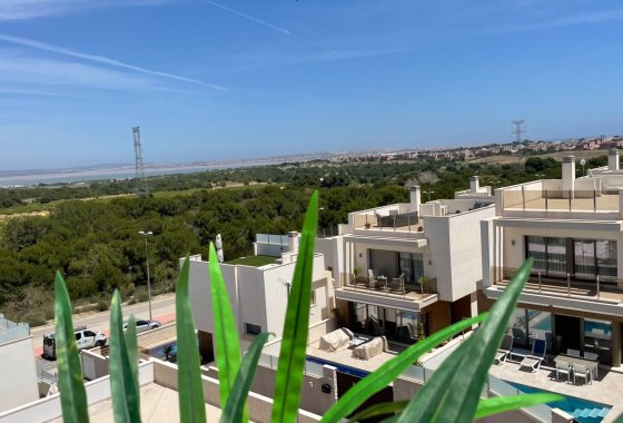 Resale - Villa - Villamartín
