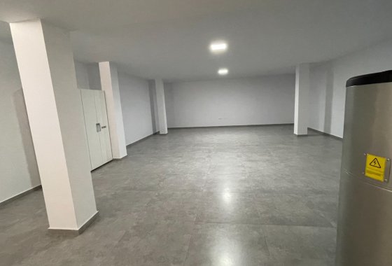 Resale - Villa - Villamartín