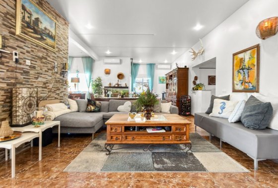 Resale - Villa - Ciudad Quesada