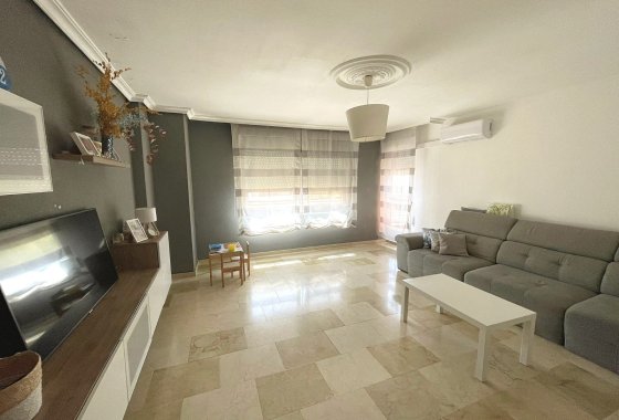 Resale - Apartment / flat - Rojales
