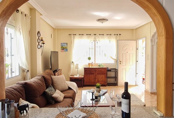 Reventa - Villa - Villamartín