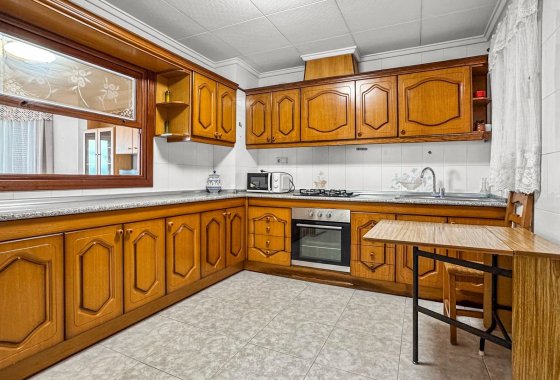 Resale - Apartment / flat - Torrevieja - Playa de los Locos
