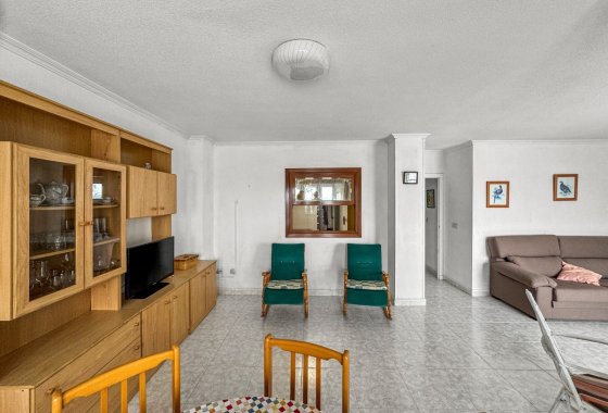 Resale - Apartment / flat - Torrevieja - Playa de los Locos