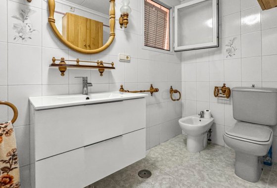 Resale - Apartment / flat - Torrevieja - Playa de los Locos