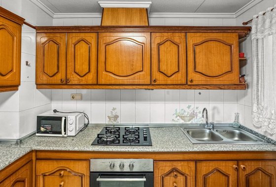 Resale - Apartment / flat - Torrevieja - Playa de los Locos