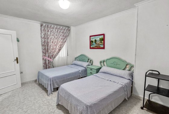 Resale - Apartment / flat - Torrevieja - Playa de los Locos