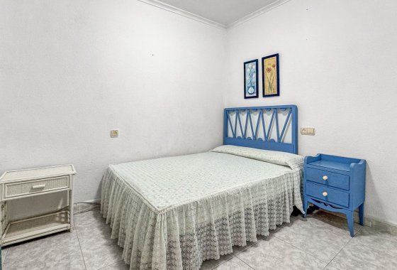 Resale - Apartment / flat - Torrevieja - Playa de los Locos