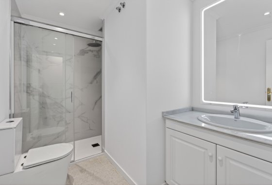 Resale - Apartment / flat - Orihuela Costa - Campoamor