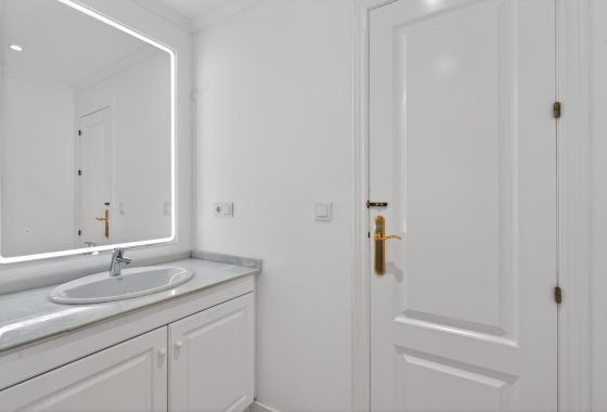 Resale - Apartment / flat - Orihuela Costa - Campoamor