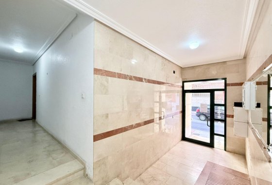 Reventa - Apartamento / piso - Torrevieja - Playa del Cura