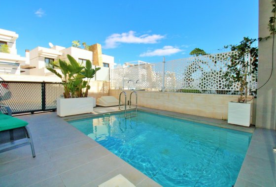 Resale - Townhouse - Villamartín