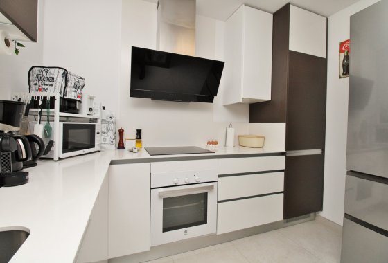 Resale - Townhouse - Villamartín