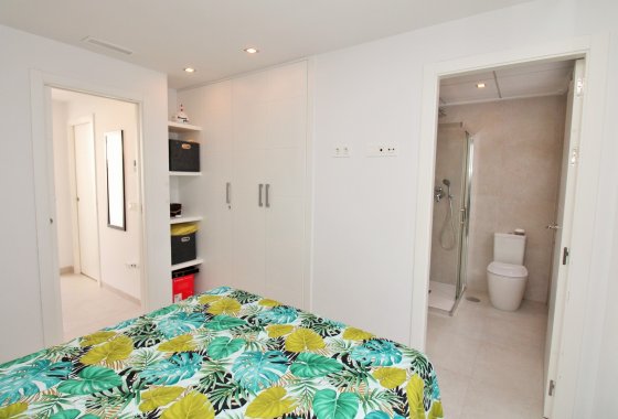 Resale - Townhouse - Villamartín