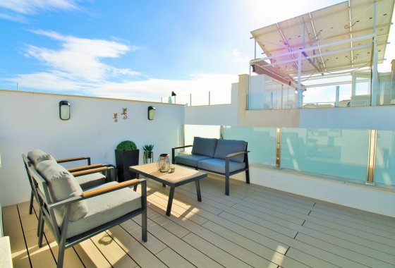 Resale - Townhouse - Villamartín