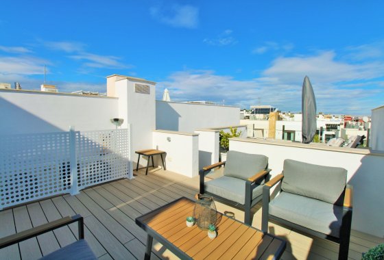 Resale - Townhouse - Villamartín