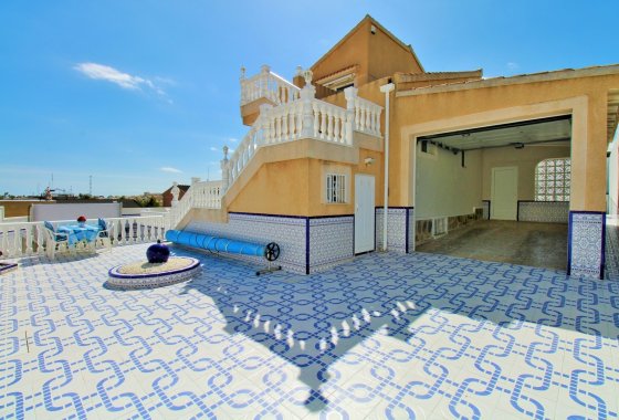 Resale - Villa - Villamartín