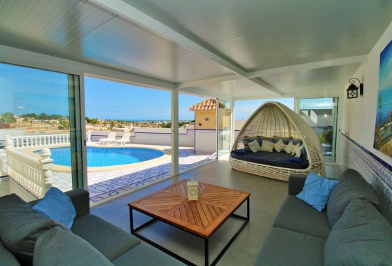 Resale - Villa - Villamartín